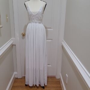 Ladmous White Lace Bodice Spaghetti Strap Maxi Dress